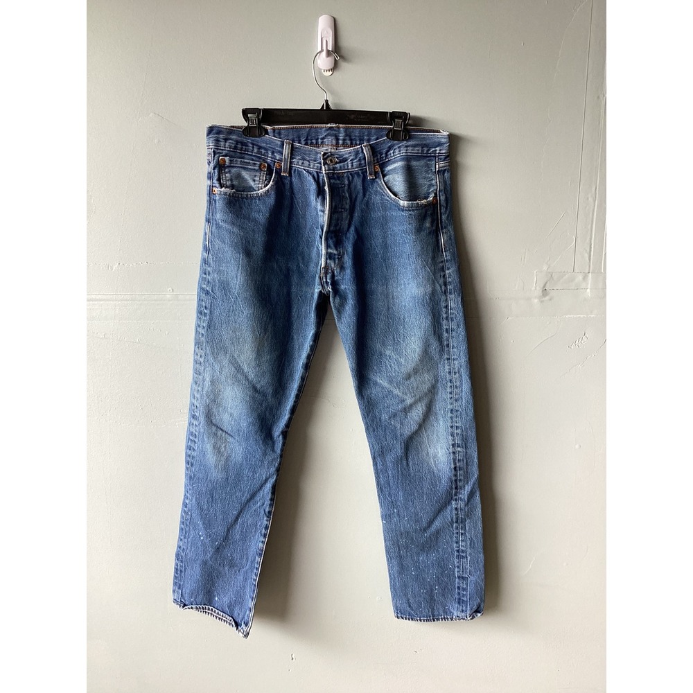 Levis 501 Vintage Mens 33x31 Medium Wash Blue Straight Leg Button Fly Jeans USA